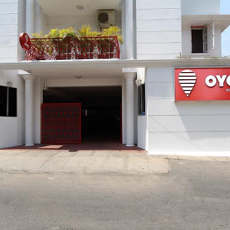 Oyo 2916 Apartment Queens Castle Bangalore Luaran gambar