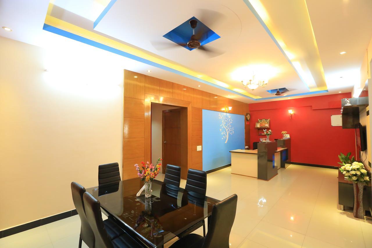 Oyo 2916 Apartment Queens Castle Bangalore Luaran gambar